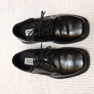 Boy's Dress Shoes Size 3M